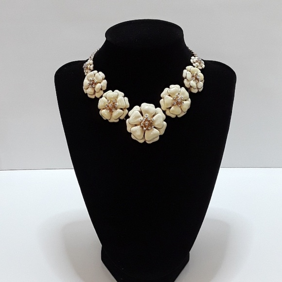 Cream and Gold Flower Enamel Statement Necklace - Picture 1 of 3